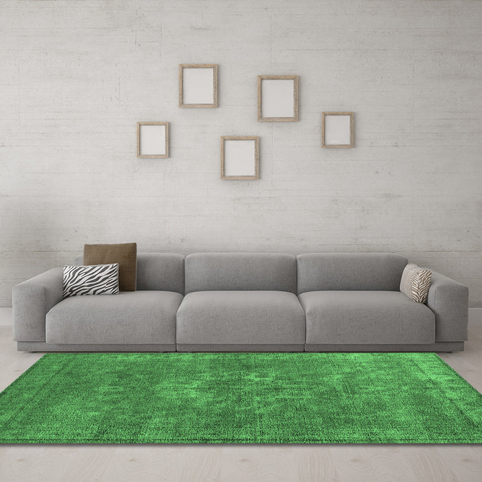 Machine Washable Oriental Emerald Green Industrial Area Rugs in a Living Room,, wshurb1811emgrn