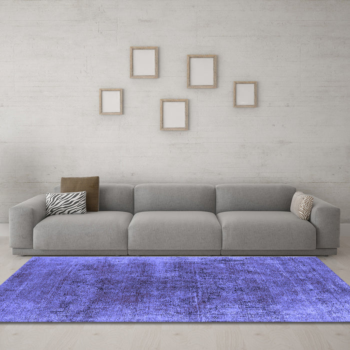 Machine Washable Oriental Blue Industrial Rug in a Living Room, wshurb1812blu