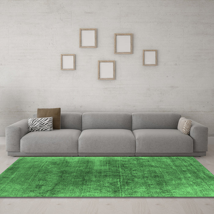 Machine Washable Oriental Emerald Green Industrial Area Rugs in a Living Room,, wshurb1812emgrn
