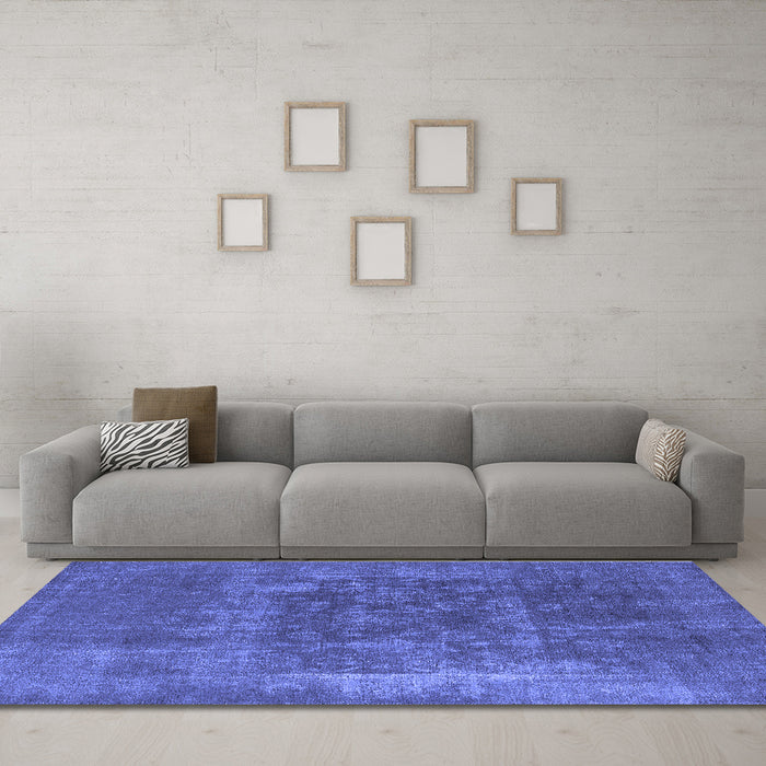 Machine Washable Oriental Blue Industrial Rug in a Living Room, wshurb1813blu