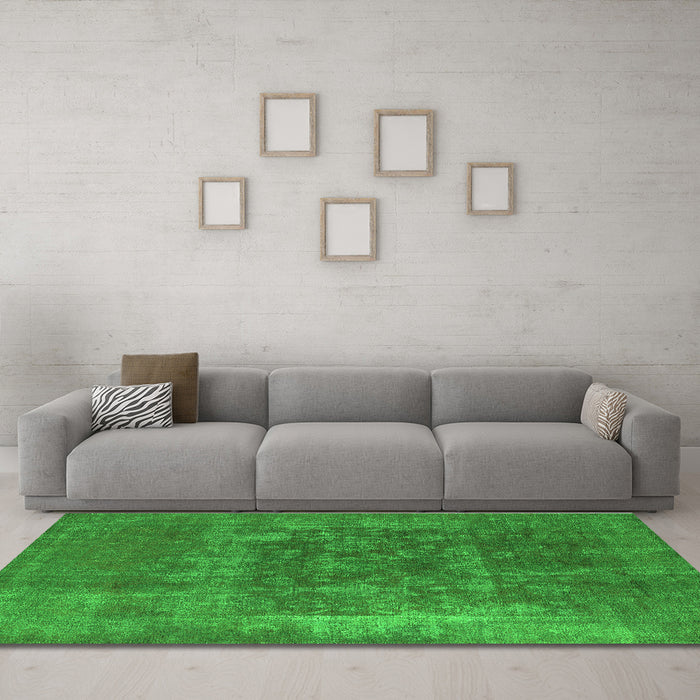 Machine Washable Oriental Green Industrial Area Rugs in a Living Room,, wshurb1813grn