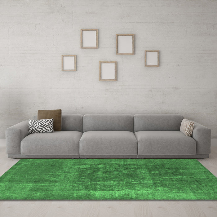 Machine Washable Oriental Emerald Green Industrial Area Rugs in a Living Room,, wshurb1813emgrn