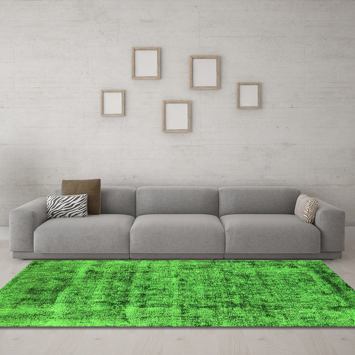 Machine Washable Oriental Green Industrial Area Rugs in a Living Room,, wshurb1815grn