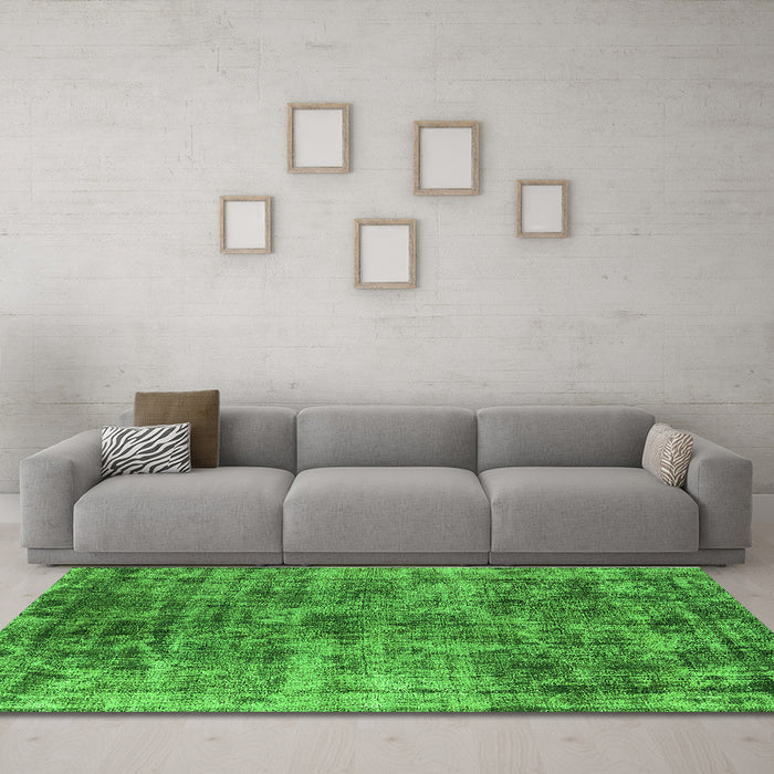 Machine Washable Oriental Green Industrial Area Rugs in a Living Room,, wshurb1818grn