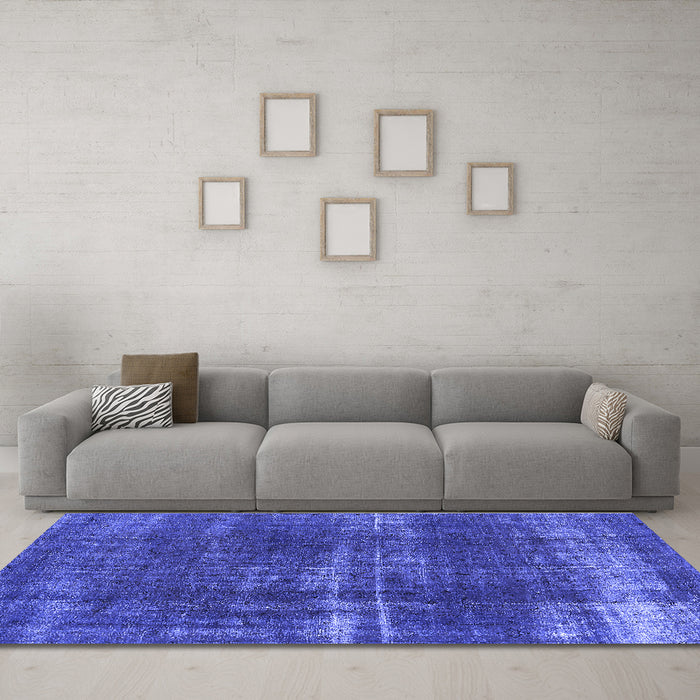 Machine Washable Oriental Blue Industrial Rug in a Living Room, wshurb1820blu