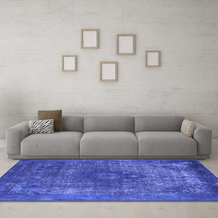 Machine Washable Oriental Blue Industrial Rug in a Living Room, wshurb1821blu