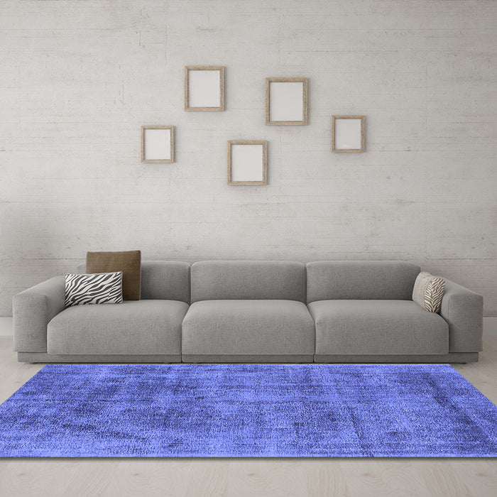 Machine Washable Oriental Blue Industrial Rug in a Living Room, wshurb1822blu