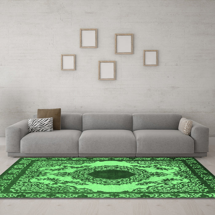 Machine Washable Oriental Emerald Green Industrial Area Rugs in a Living Room,, wshurb1823emgrn