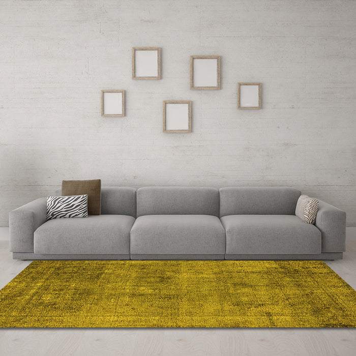 Machine Washable Oriental Yellow Industrial Rug in a Living Room, wshurb1825yw