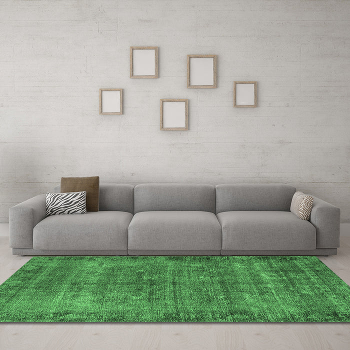 Machine Washable Oriental Emerald Green Industrial Area Rugs in a Living Room,, wshurb1826emgrn