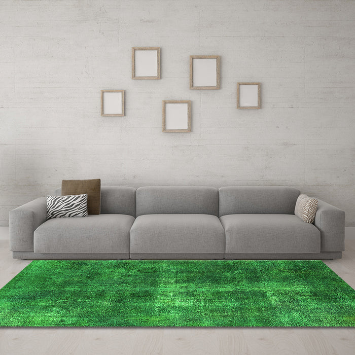 Machine Washable Oriental Green Industrial Area Rugs in a Living Room,, wshurb1827grn