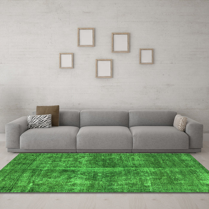 Machine Washable Oriental Green Industrial Area Rugs in a Living Room,, wshurb1828grn