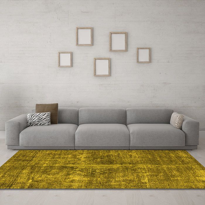 Machine Washable Oriental Yellow Industrial Rug in a Living Room, wshurb1828yw