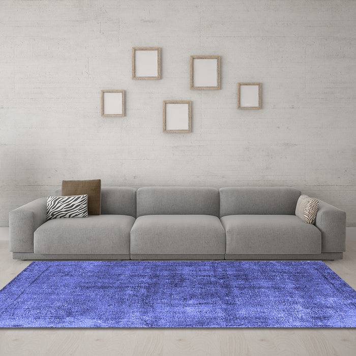 Machine Washable Oriental Blue Industrial Rug in a Living Room, wshurb1830blu