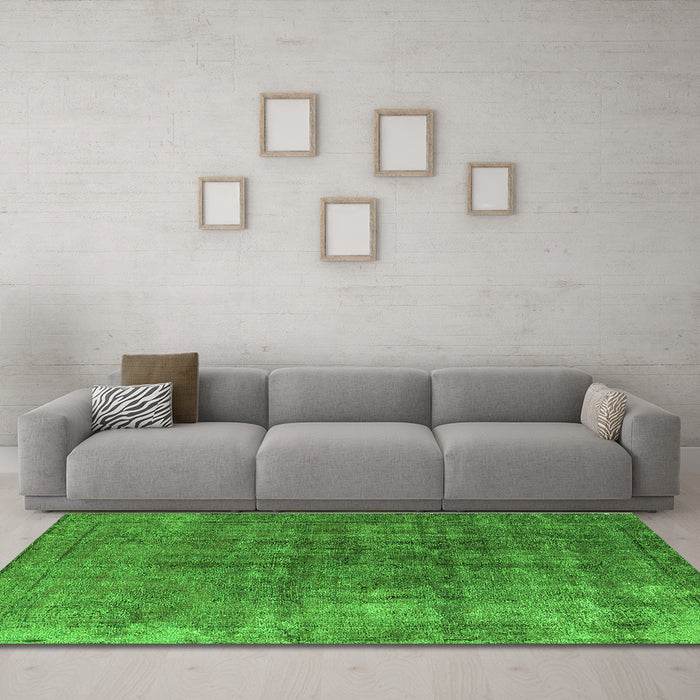 Machine Washable Oriental Green Industrial Area Rugs in a Living Room,, wshurb1830grn