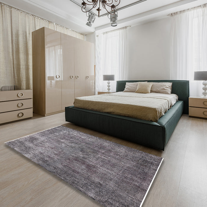 Machine Washable Industrial Modern Gray Rug in a Bedroom, wshurb1832