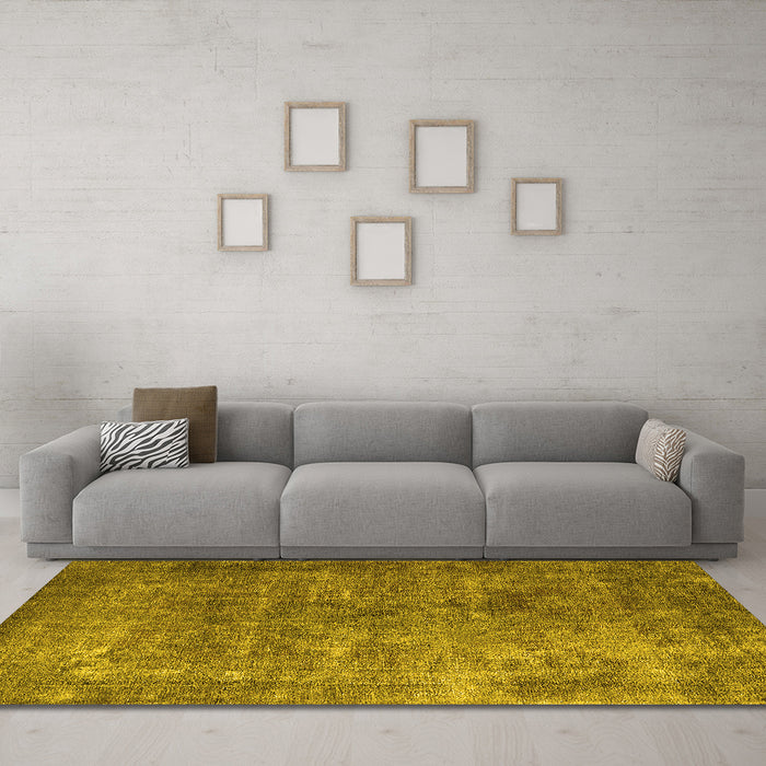 Machine Washable Oriental Yellow Industrial Rug in a Living Room, wshurb1832yw