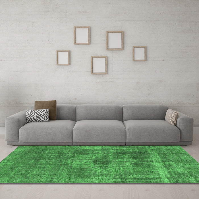 Machine Washable Oriental Emerald Green Industrial Area Rugs in a Living Room,, wshurb1836emgrn