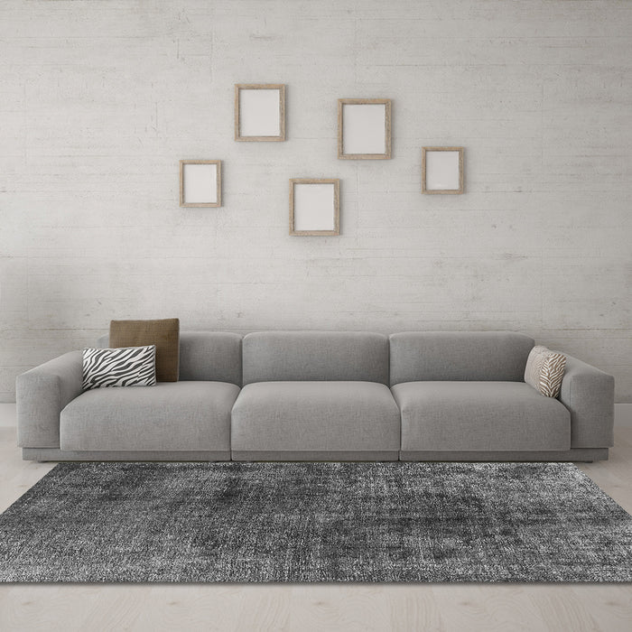 Machine Washable Oriental Gray Industrial Rug in a Living Room,, wshurb1837gry