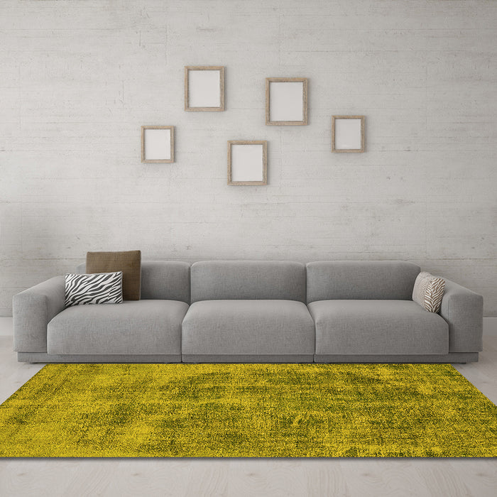 Machine Washable Oriental Yellow Industrial Rug in a Living Room, wshurb1838yw