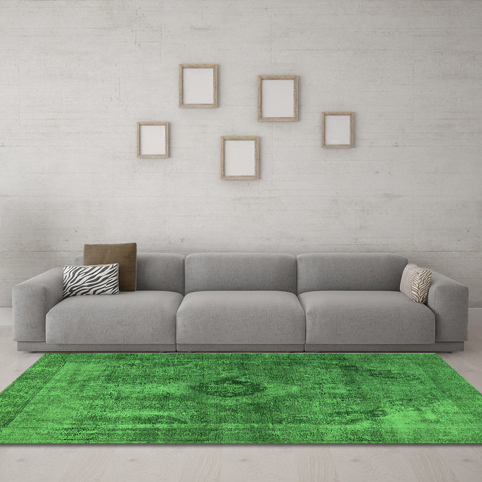 Machine Washable Oriental Green Industrial Area Rugs in a Living Room,, wshurb1839grn