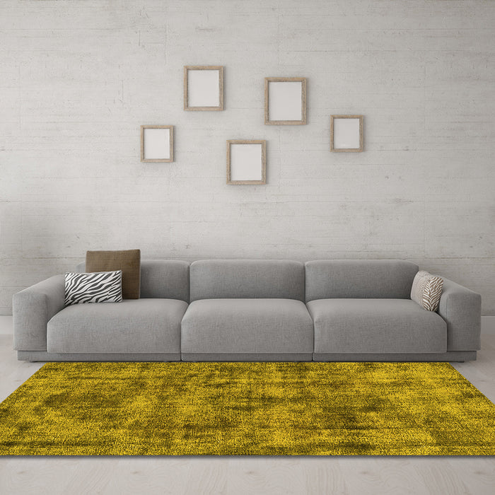 Machine Washable Oriental Yellow Industrial Rug in a Living Room, wshurb1841yw
