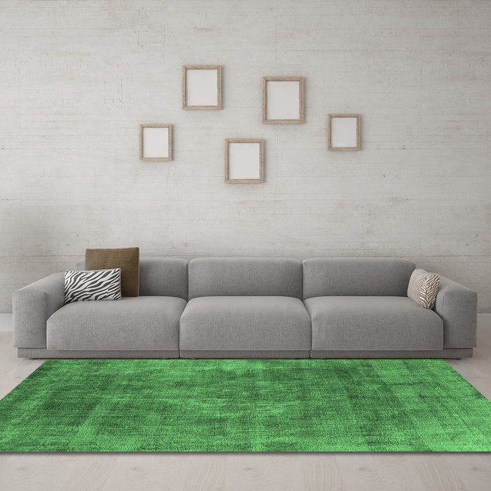 Machine Washable Oriental Emerald Green Industrial Area Rugs in a Living Room,, wshurb1843emgrn