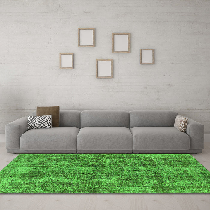 Machine Washable Oriental Green Industrial Area Rugs in a Living Room,, wshurb1844grn