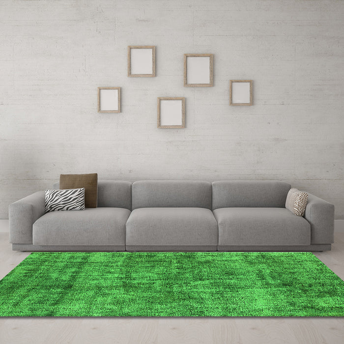 Machine Washable Oriental Green Industrial Area Rugs in a Living Room,, wshurb1846grn
