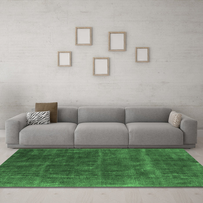 Machine Washable Oriental Emerald Green Industrial Area Rugs in a Living Room,, wshurb1848emgrn