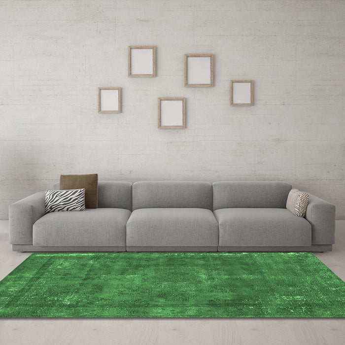 Machine Washable Oriental Emerald Green Industrial Area Rugs in a Living Room,, wshurb1849emgrn