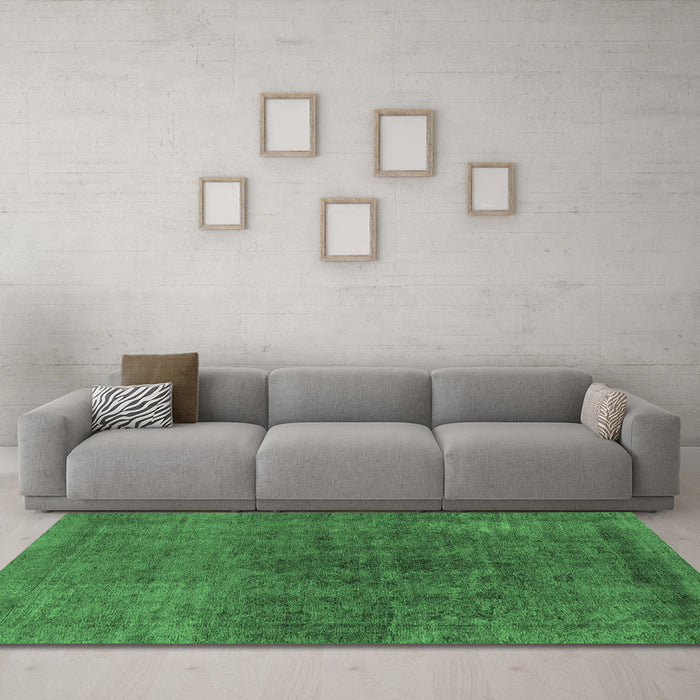 Machine Washable Oriental Emerald Green Industrial Area Rugs in a Living Room,, wshurb1853emgrn