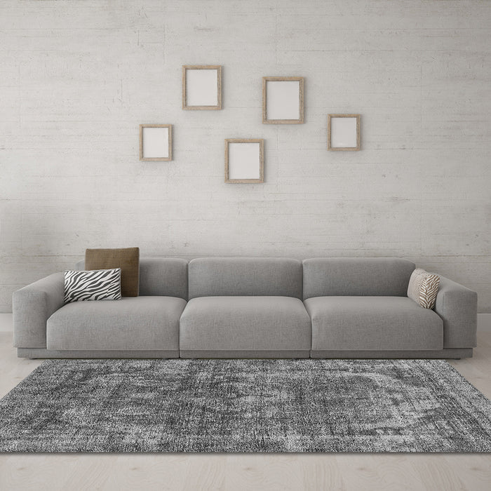 Machine Washable Oriental Gray Industrial Rug in a Living Room,, wshurb1854gry