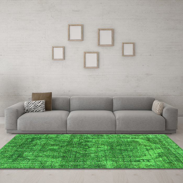 Machine Washable Oriental Green Industrial Area Rugs in a Living Room,, wshurb1854grn