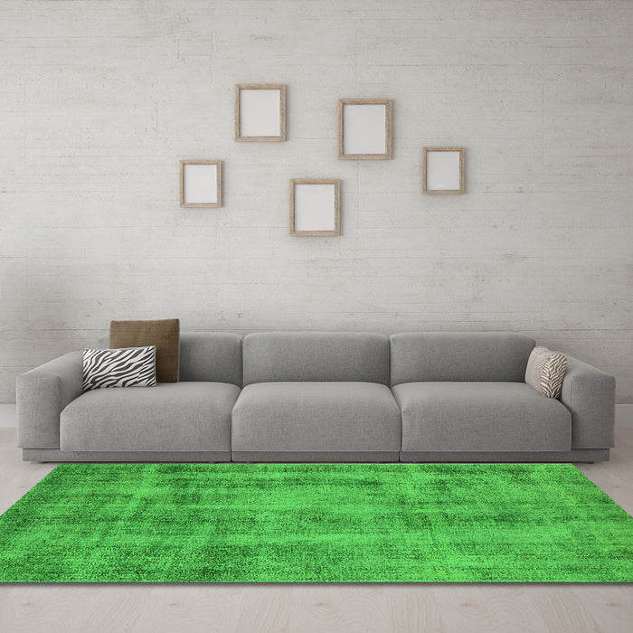 Machine Washable Oriental Green Industrial Area Rugs in a Living Room,, wshurb1855grn
