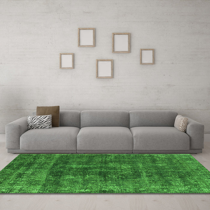 Machine Washable Oriental Green Industrial Area Rugs in a Living Room,, wshurb1856grn