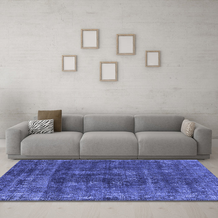Machine Washable Oriental Blue Industrial Rug in a Living Room, wshurb1856blu