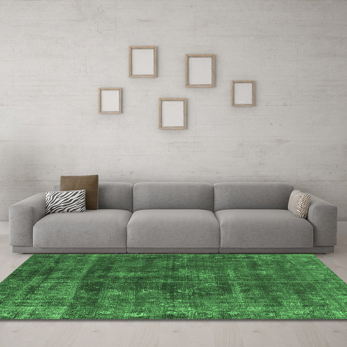 Machine Washable Oriental Emerald Green Industrial Area Rugs in a Living Room,, wshurb1856emgrn