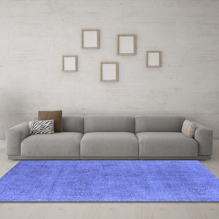Machine Washable Oriental Blue Industrial Rug in a Living Room, wshurb1857blu