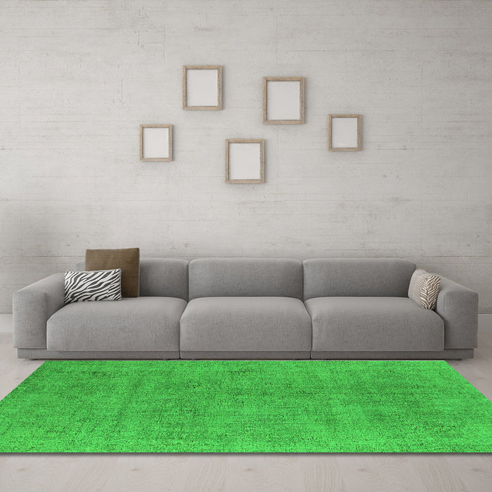Machine Washable Oriental Green Industrial Area Rugs in a Living Room,, wshurb1857grn