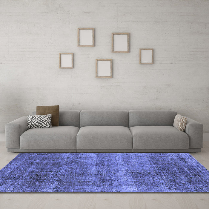 Machine Washable Oriental Blue Industrial Rug in a Living Room, wshurb1859blu