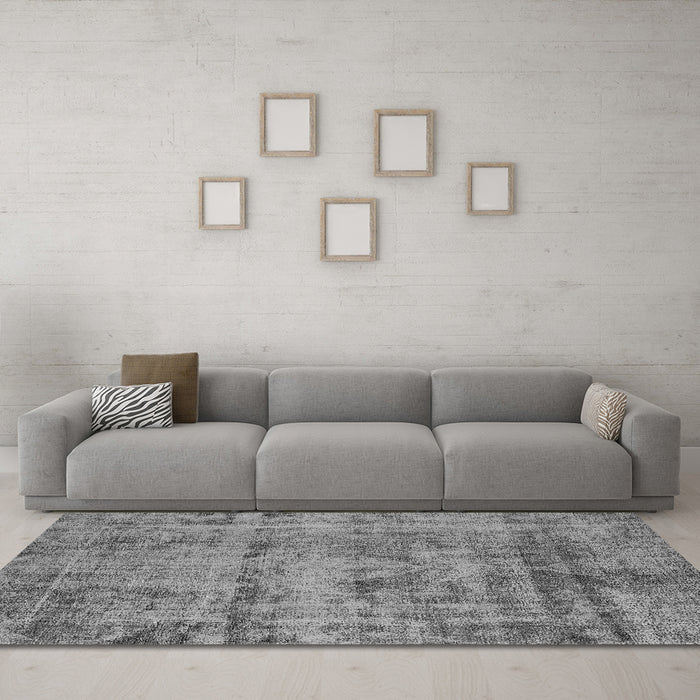 Machine Washable Oriental Gray Industrial Rug in a Living Room,, wshurb1866gry