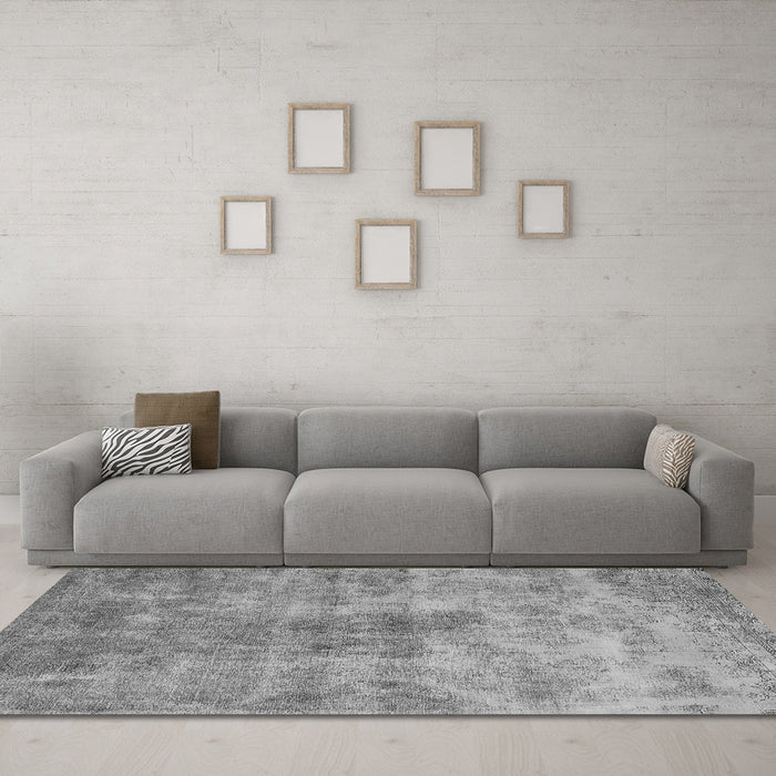 Machine Washable Oriental Gray Industrial Rug in a Living Room,, wshurb1867gry