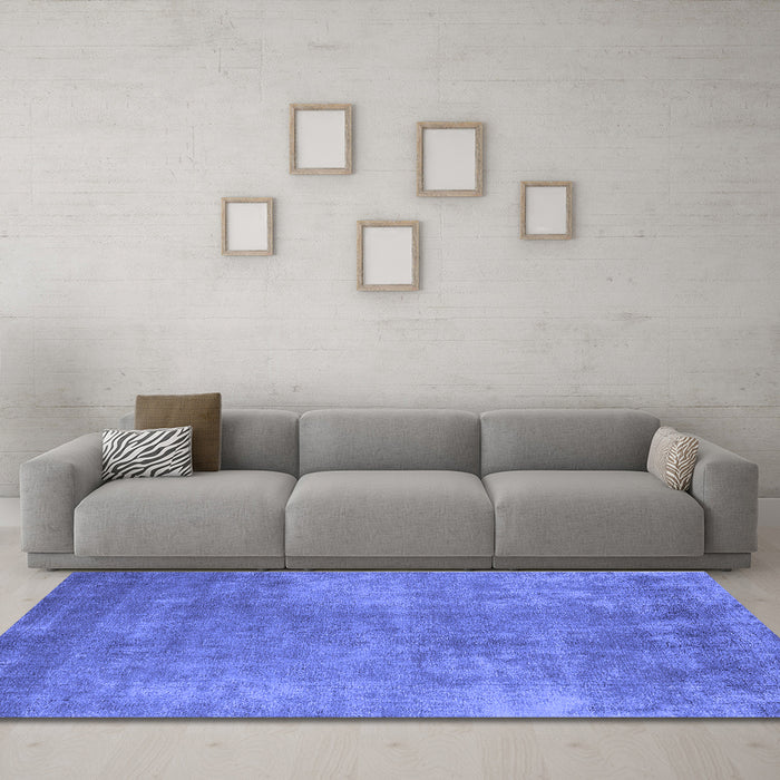 Machine Washable Oriental Blue Industrial Rug in a Living Room, wshurb1868blu