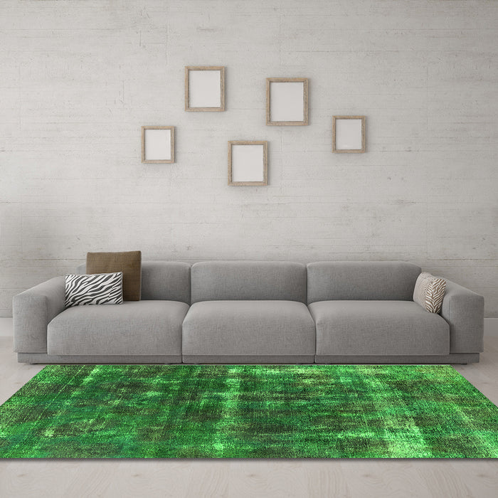 Machine Washable Oriental Green Industrial Area Rugs in a Living Room,, wshurb1869grn