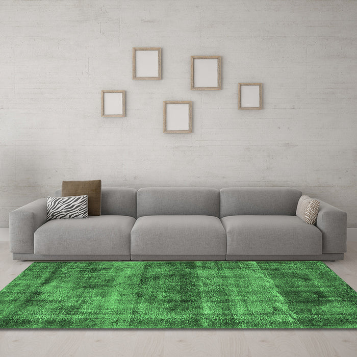 Machine Washable Oriental Emerald Green Industrial Area Rugs in a Living Room,, wshurb1870emgrn
