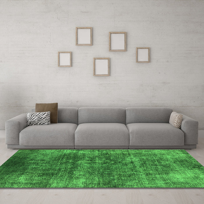 Machine Washable Oriental Green Industrial Area Rugs in a Living Room,, wshurb1871grn