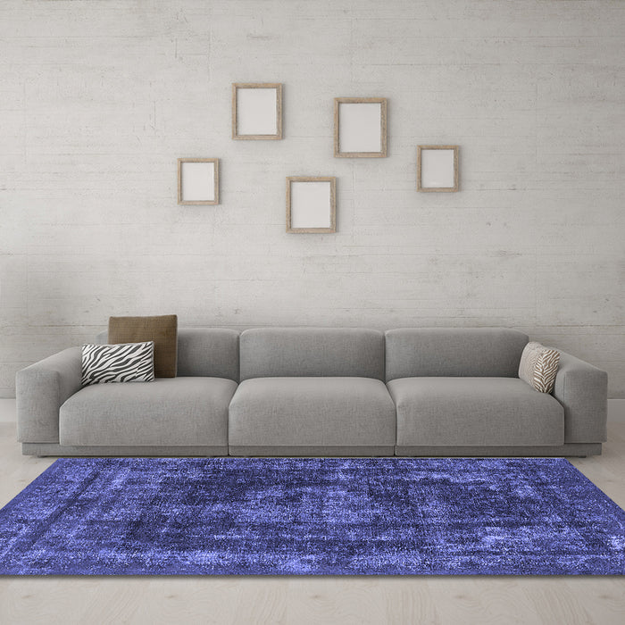 Machine Washable Oriental Blue Industrial Rug in a Living Room, wshurb1875blu