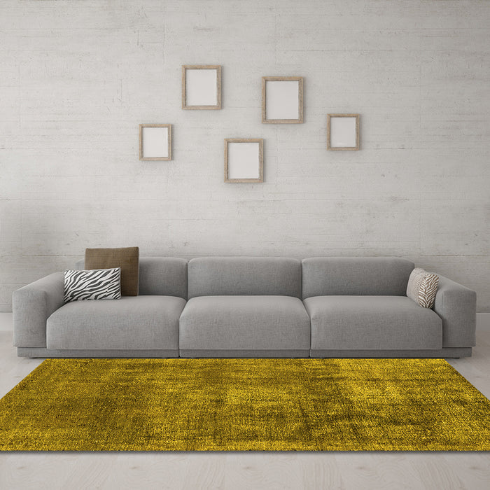 Machine Washable Oriental Yellow Industrial Rug in a Living Room, wshurb1877yw