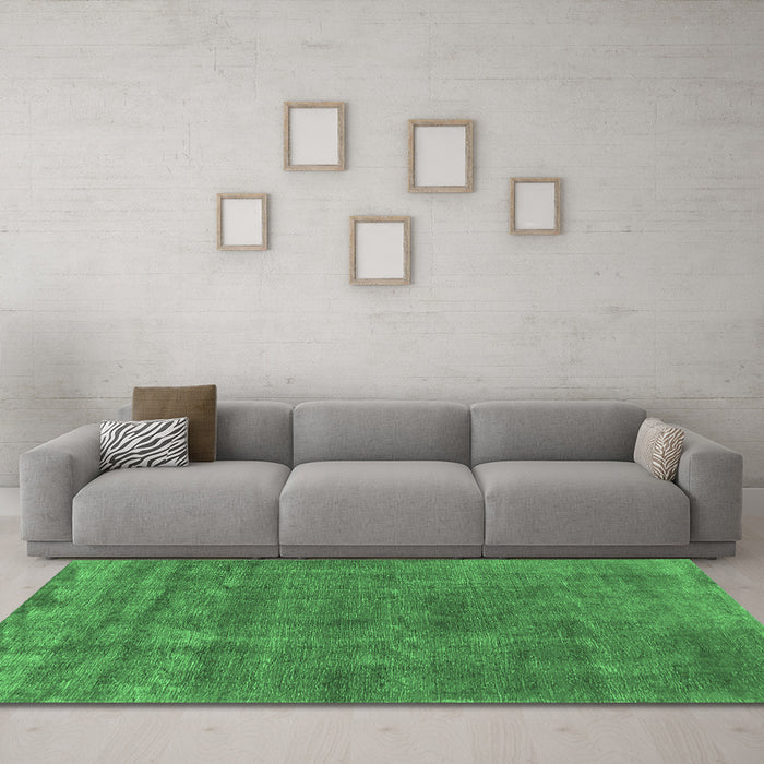 Machine Washable Oriental Emerald Green Industrial Area Rugs in a Living Room,, wshurb1880emgrn